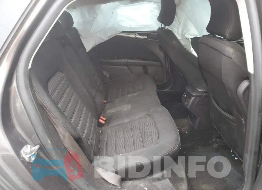 3FA6P0H71GR200621 Photo# 10