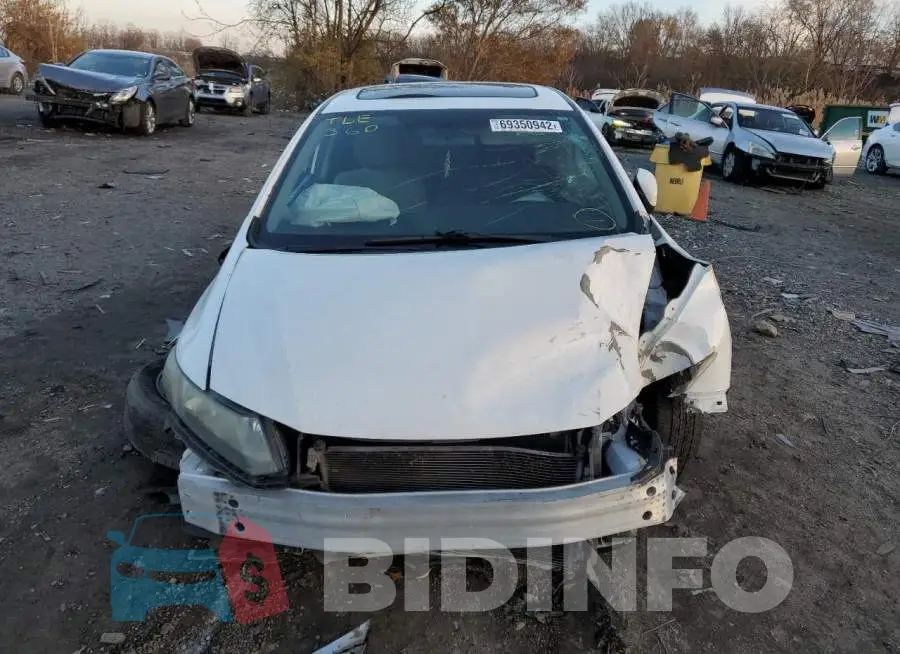 19XFB2F83FE216681 Photo# 5