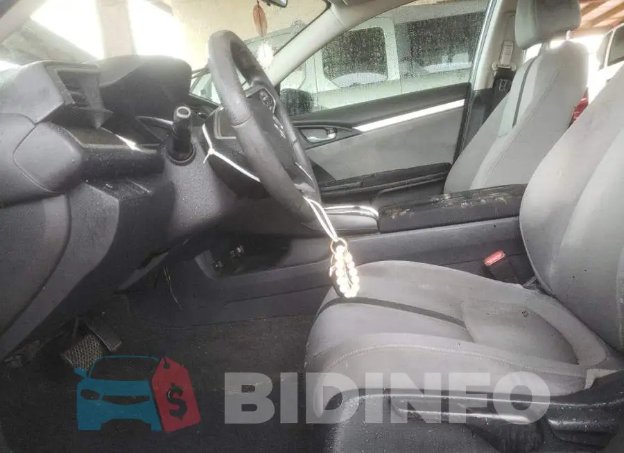19XFC1F30HE008675 Photo# 7