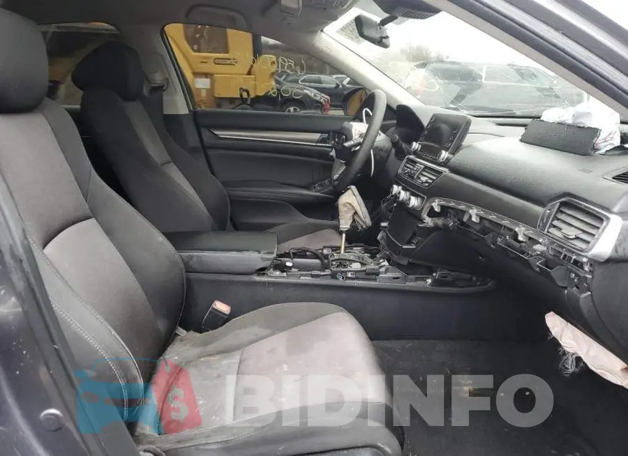 1HGCV1F17KA140761 Photo# 5