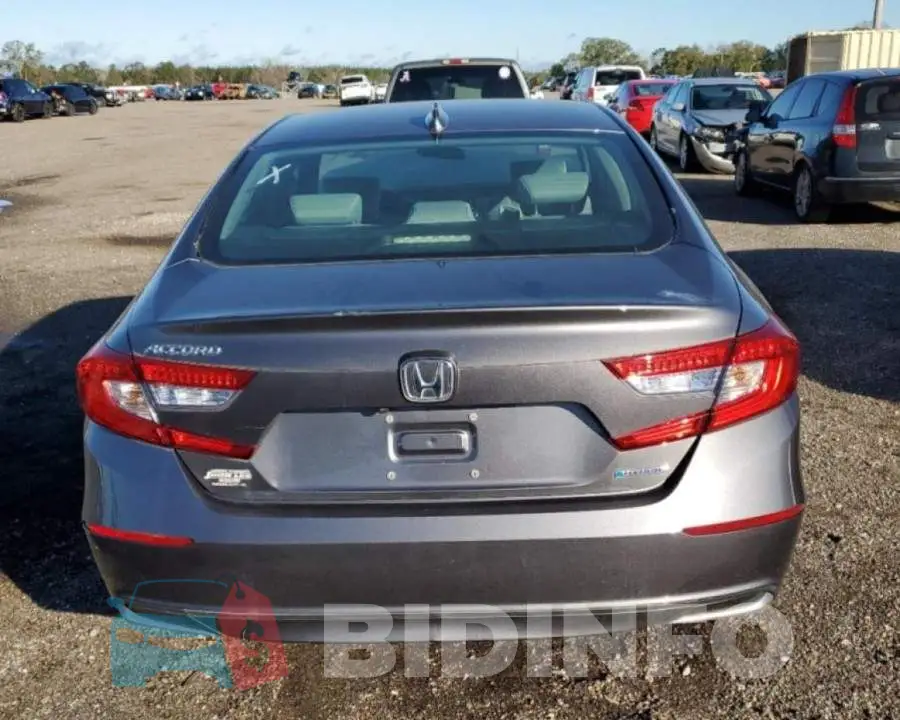 1HGCV3F12KA002542 Photo# 6