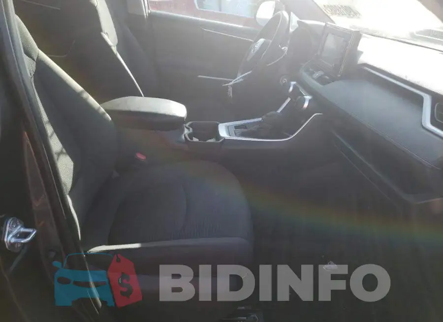 2T3F1RFV9KW081044 Photo# 5