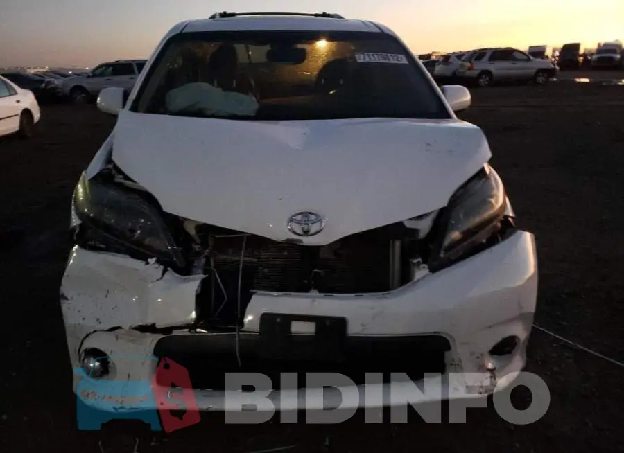 5TDXK3DC8GS710625 Photo# 5