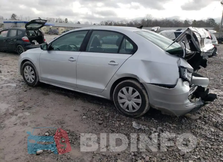 3VW267AJ0GM280028 Photo# 2