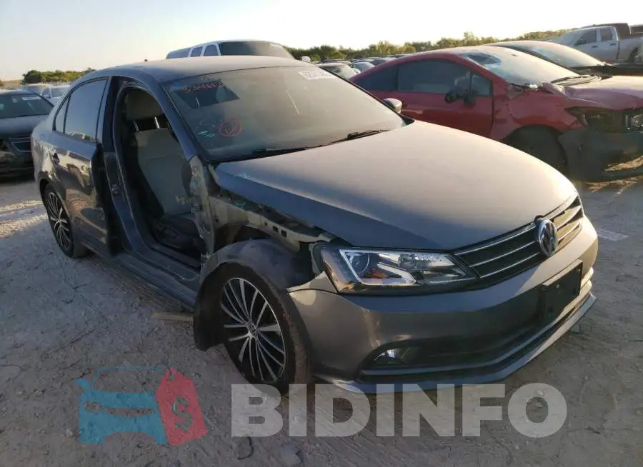 3VWD17AJ7GM334013 Photo# 1