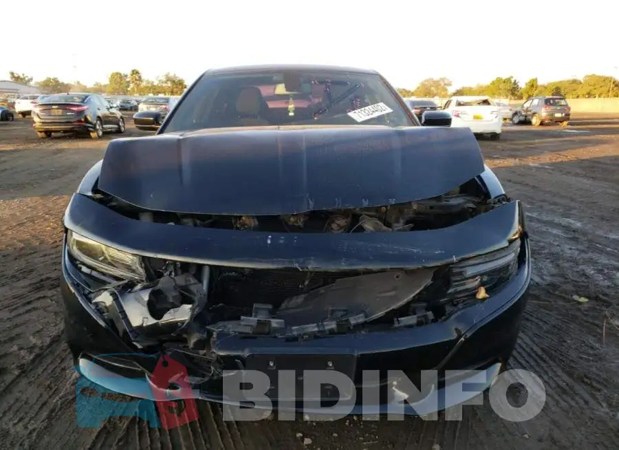 2C3CDXBG3FH752451 Photo# 5