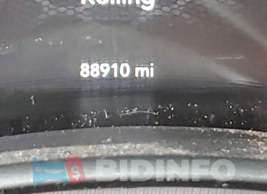 2C3CDXBG4KH698961 Photo# 8