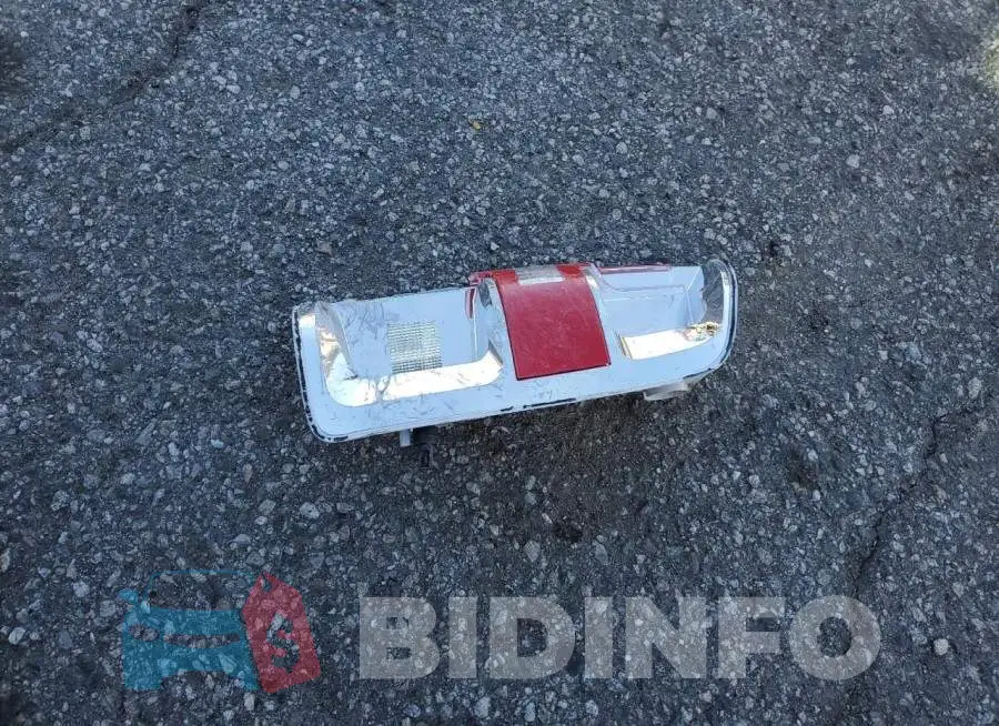 1GCHSBEN4M1266635 Photo# 12
