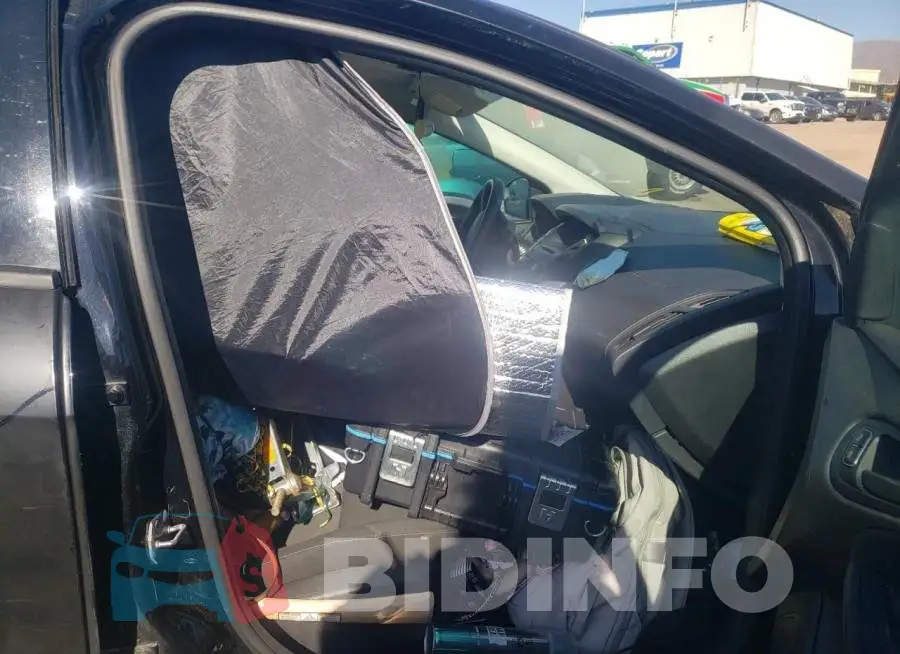 1FADP3E23GL246340 Photo# 5