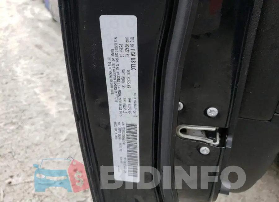 2C3CDXJG8GH351741 Photo# 12