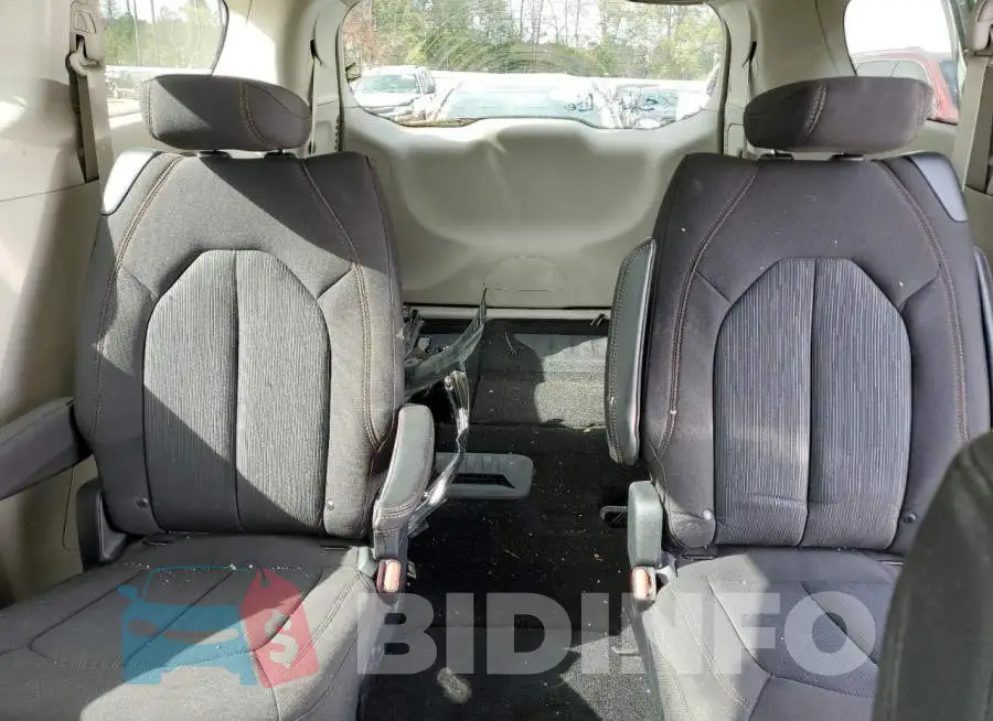 2C4RC1FG0LR108878 Photo# 10