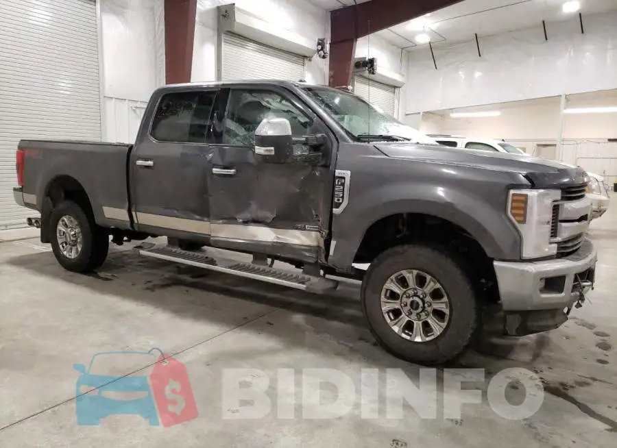 1FT7W2BT2JEB82594 Photo# 4
