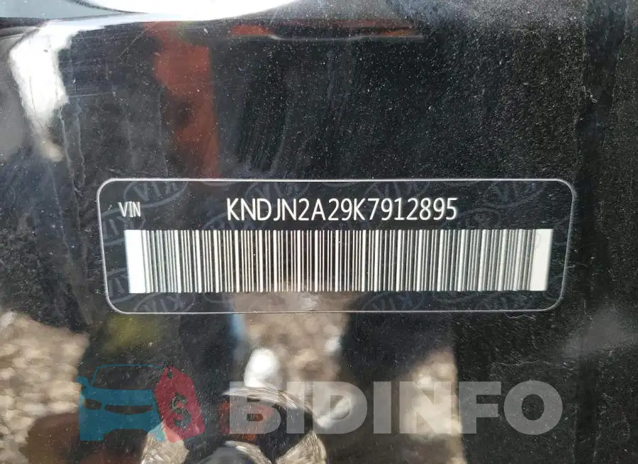 KNDJN2A29K7912895 Photo# 12