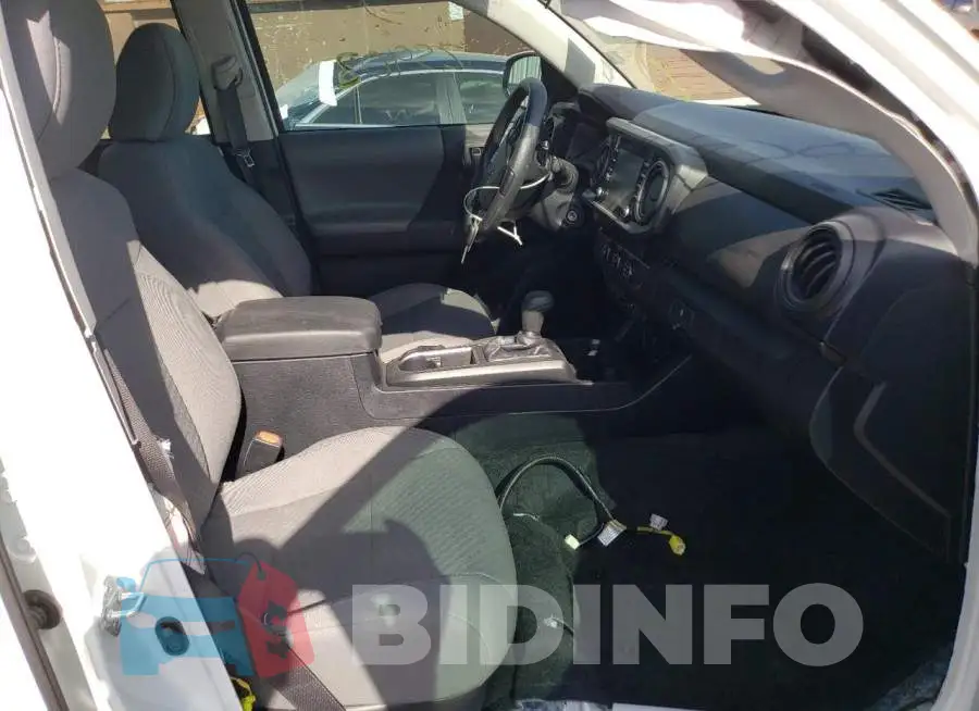 3TYAX5GN6MT031694 Photo# 5