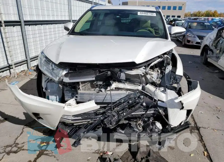 5TDJZRFHXKS562578 Photo# 9