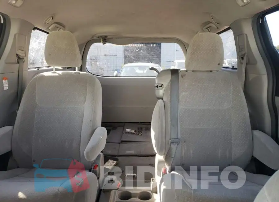 5TDKZ3DC8JS943157 Photo# 10