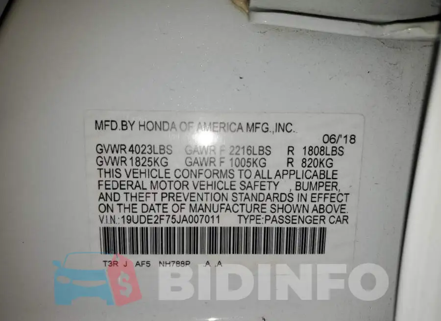 19UDE2F75JA007011 Photo# 12