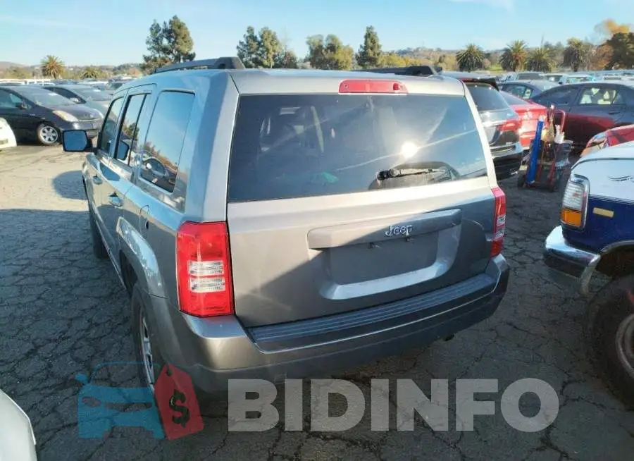 1C4NJPBA1ED596074 Photo# 3