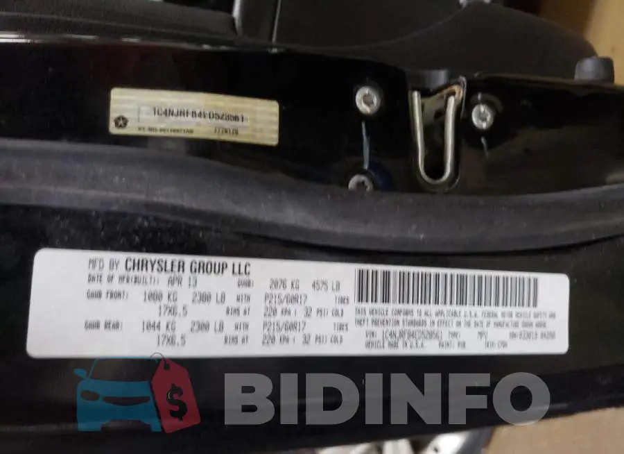 1C4NJRFB4ED528561 Photo# 12