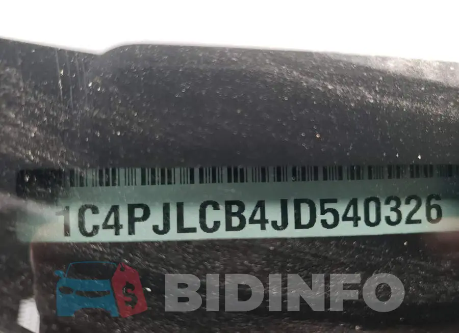 1C4PJLCB4JD540326 Photo# 10