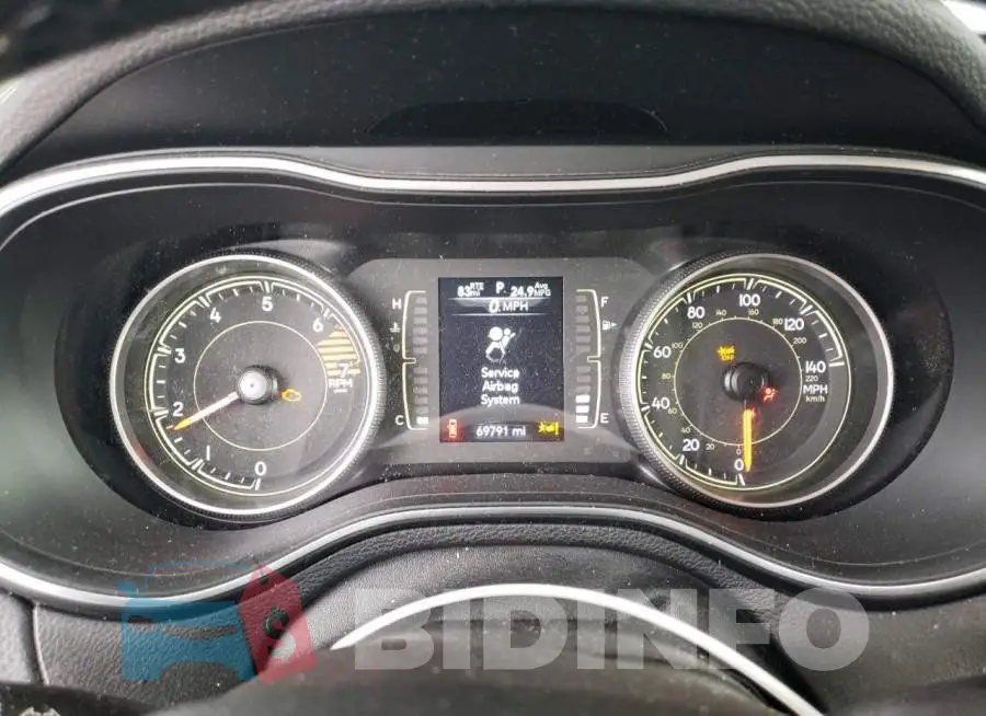1C4PJLLB1MD112704 Photo# 9