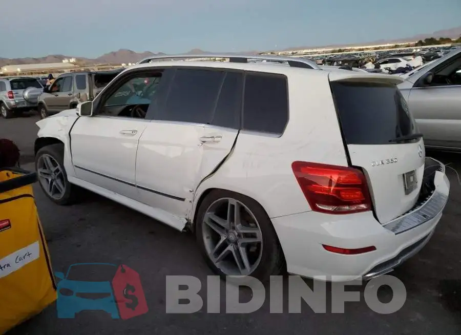 WDCGG8JB9FG378515 Photo# 2