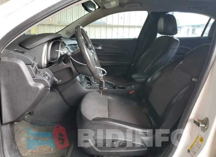 1G11E5SL8EF235348 Photo# 7