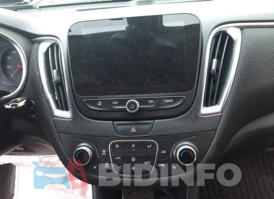 1G1ZD5ST6KF118465 Photo# 9