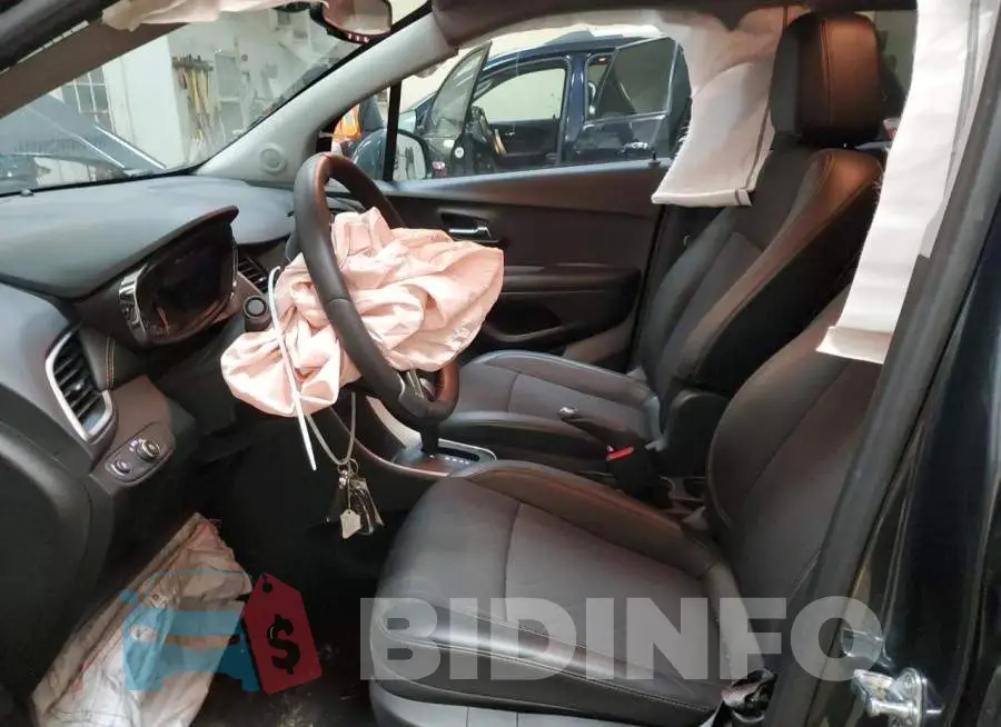 KL7CJPSM3MB367324 Photo# 7