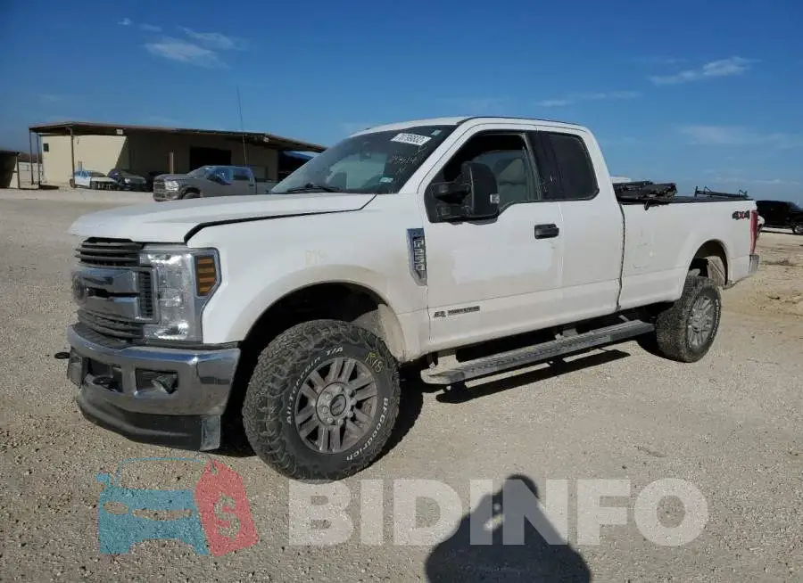 1FT7X2BT6KED31278 Photo# 1