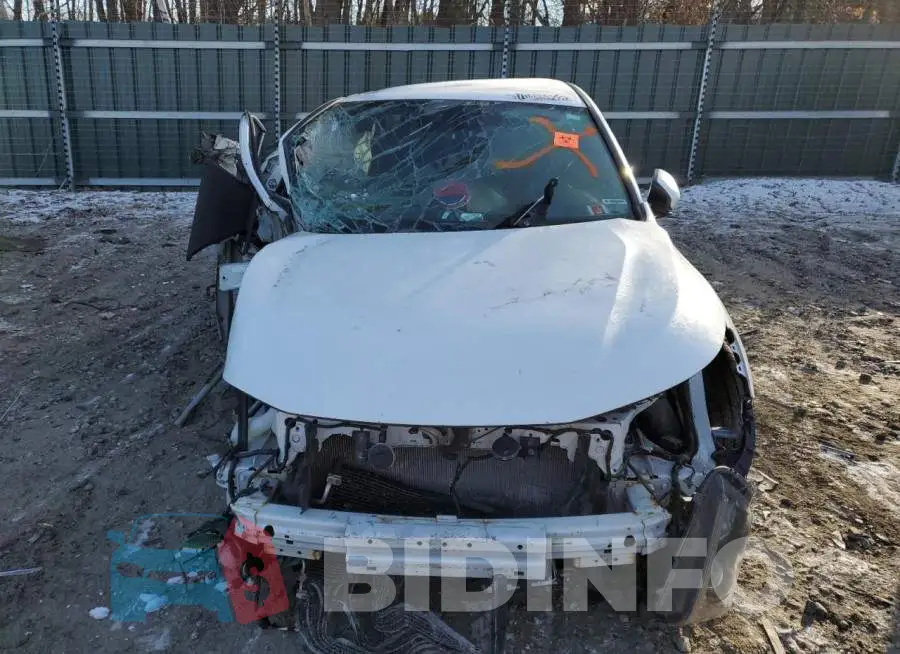 1HGCR2F17HA215879 Photo# 5