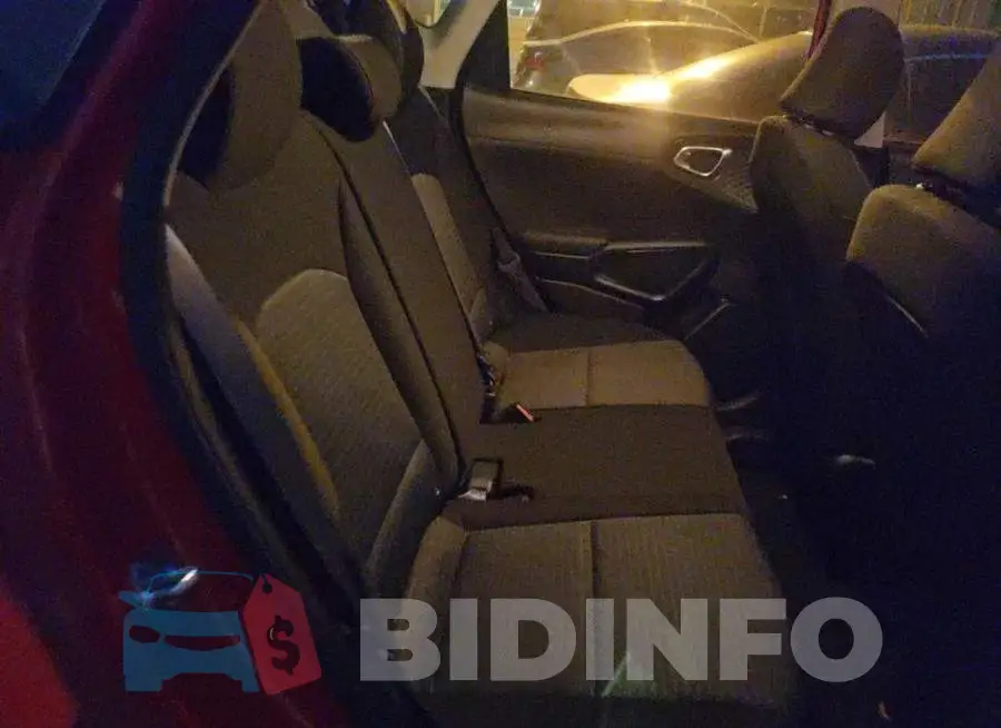 KNDJ23AU0L7714837 Photo# 10
