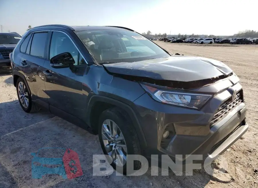 2T3C1RFV6MW152349 Photo# 4
