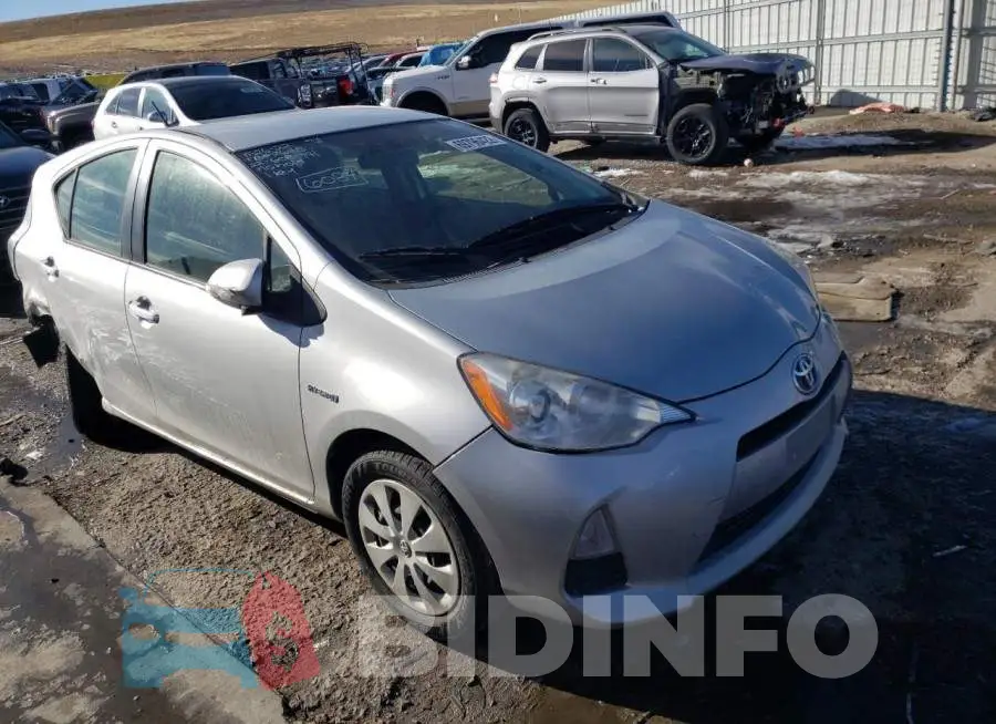 JTDKDTB39E1075674 Photo# 4