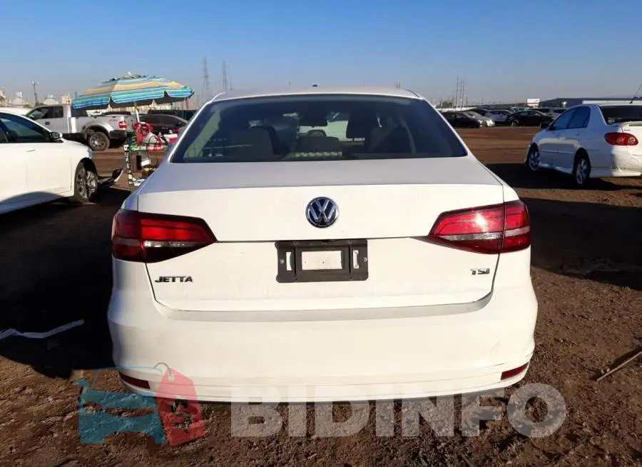 3VW2B7AJ4HM262418 Photo# 6