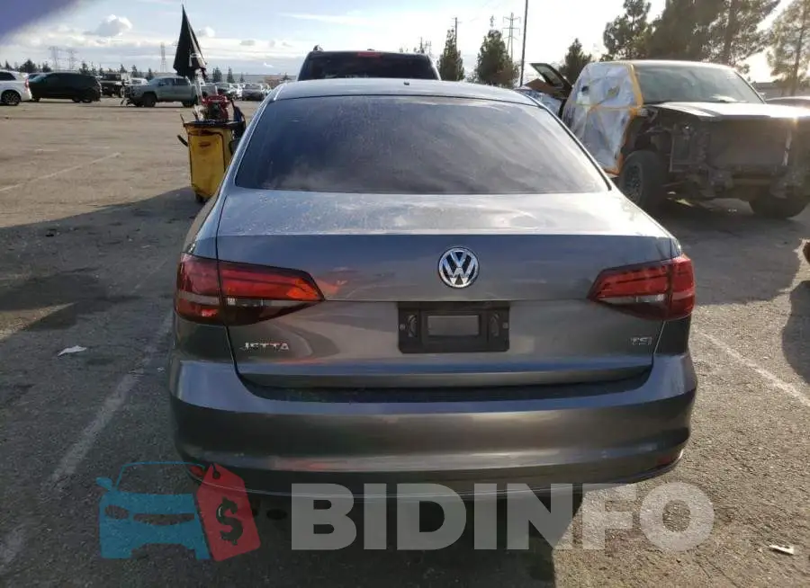 3VW2B7AJ9HM372395 Photo# 6