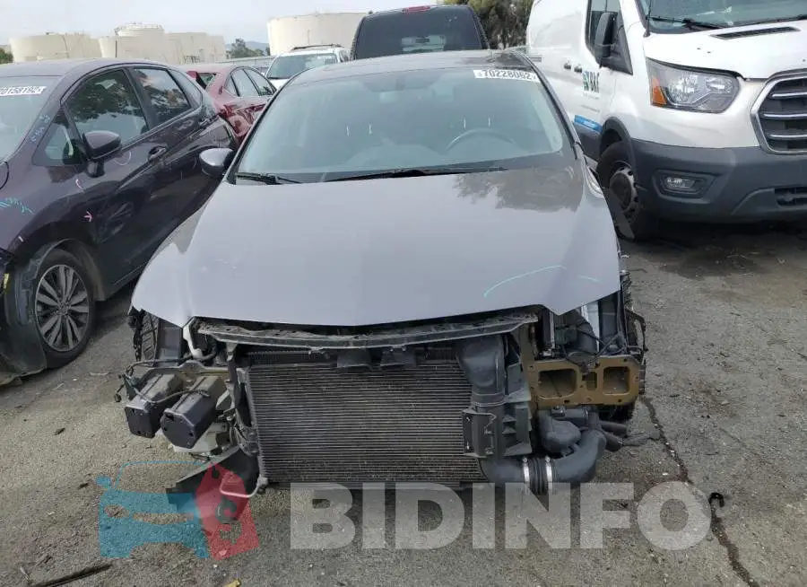 19UDE2F71HA012796 Photo# 5