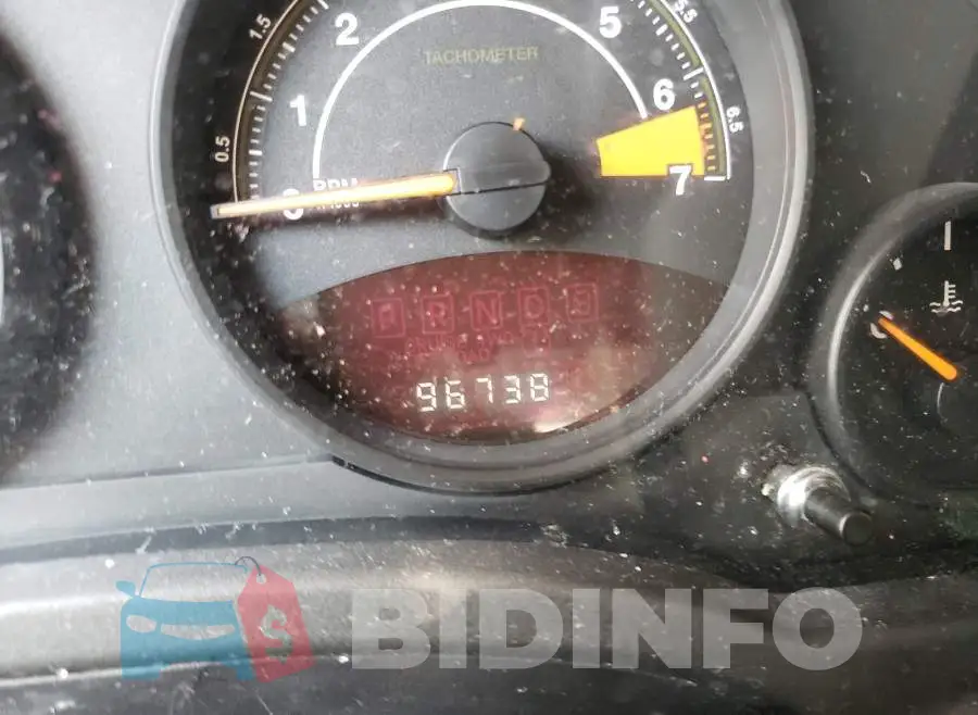 1C4NJPFB1HD183630 Photo# 8