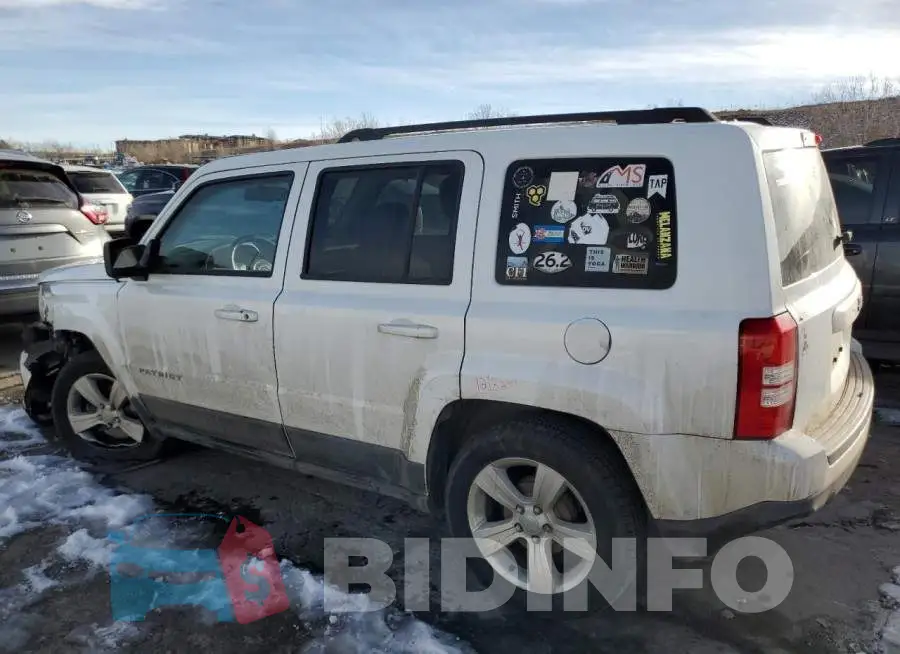1C4NJPFB6GD519240 Photo# 2