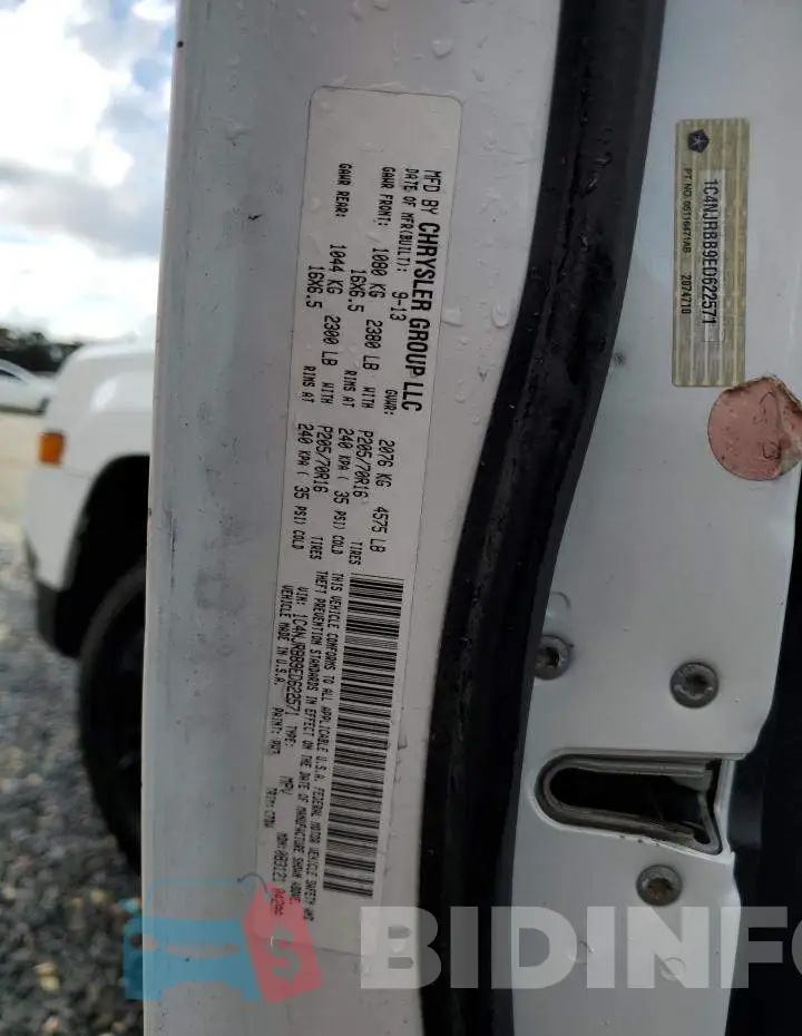 1C4NJRBB9ED622571 Photo# 13