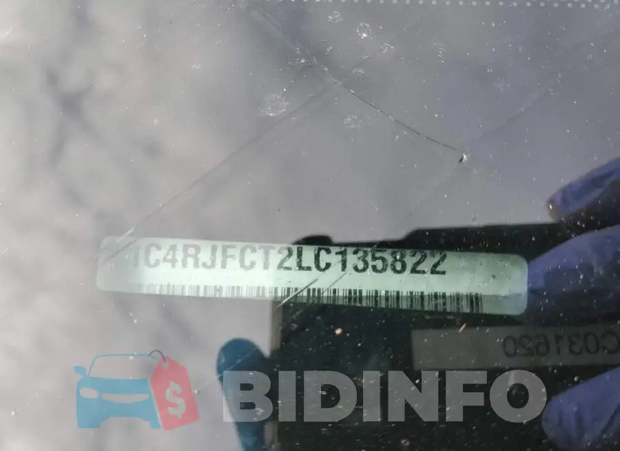 1C4RJFCT2LC135822 Photo# 13