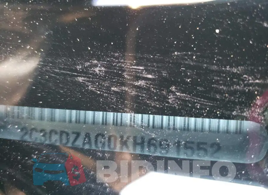 2C3CDZAG0KH691552 Photo# 10
