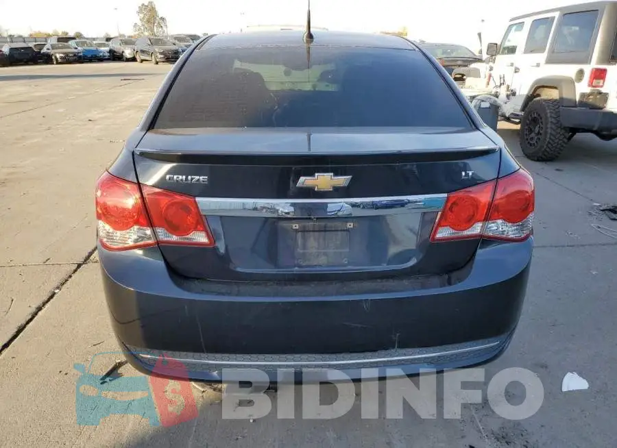 1G1PE5SB3E7244034 Photo# 6
