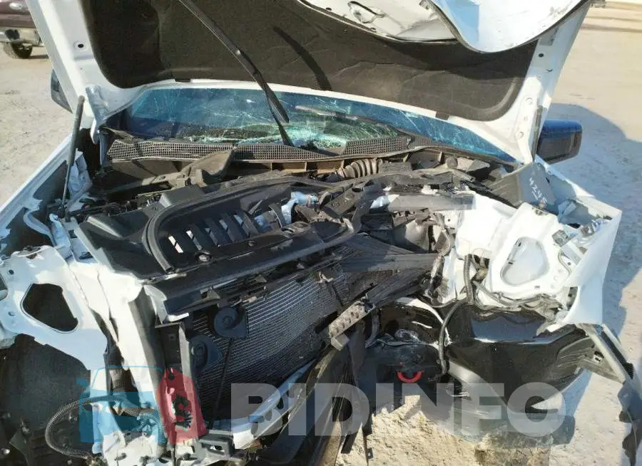 3GCPYFED7NG151524 Photo# 11