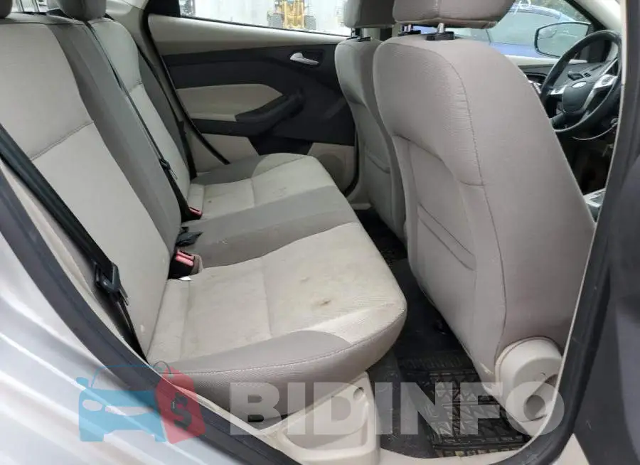 1FADP3F24EL368085 Photo# 6