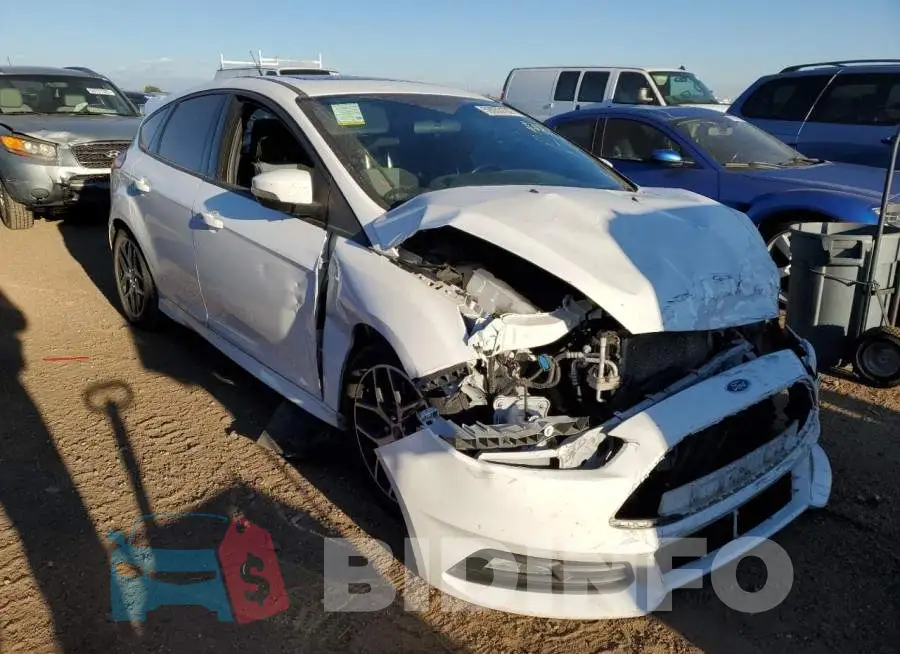 1FADP3L90FL240946 Photo# 1