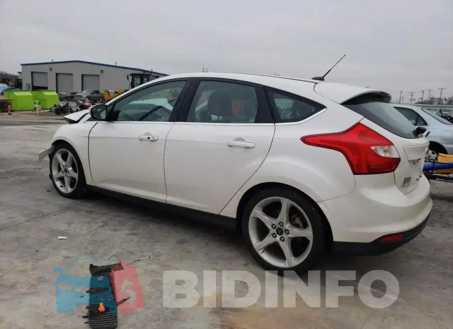 1FADP3N25EL263895 Photo# 2