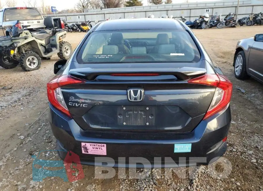 19XFC2F70GE034412 Photo# 6