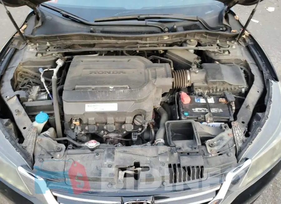 1HGCR3F86FA038712 Photo# 11