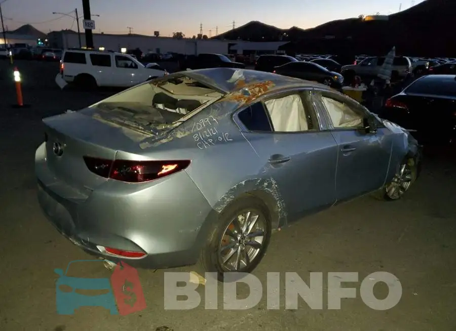3MZBPABL7LM138974 Photo# 3